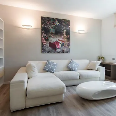 Apartment Old Center Como